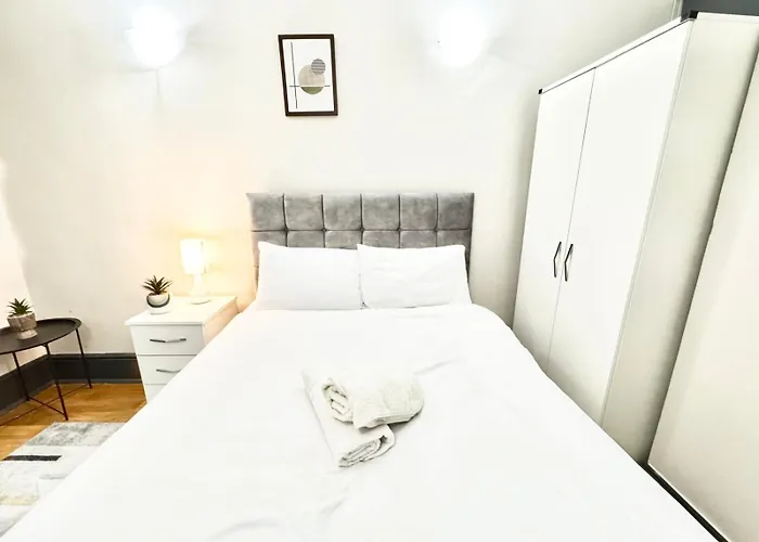 Beautiful Family Apartment Near Edgware Road Station