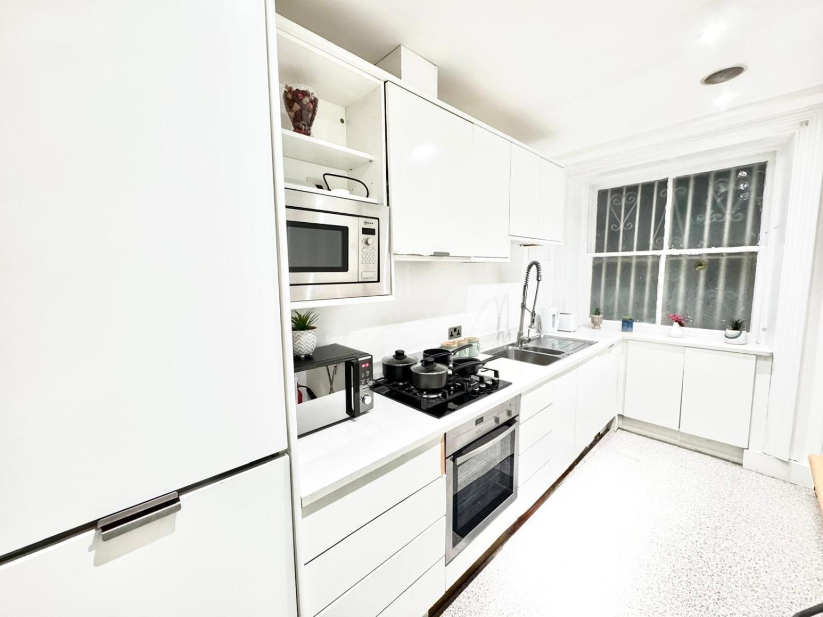 Beautiful Family Near Edgware Road Station Apartment London