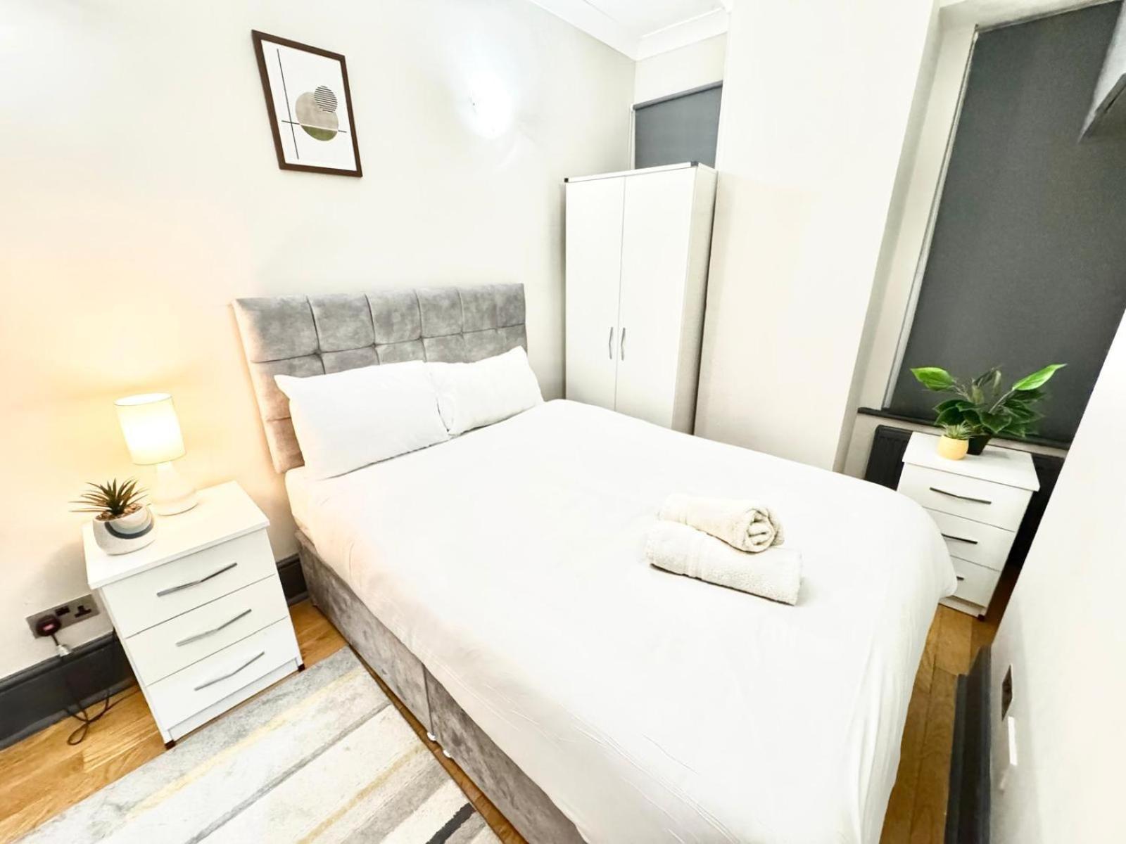 Beautiful Family Near Edgware Road Station * London